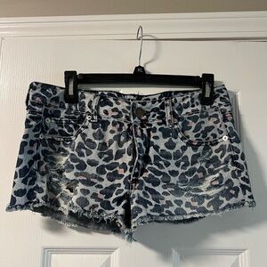 American Eagle Stylish Leopard Print Denim Shorts